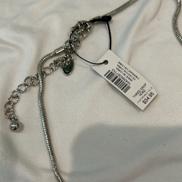 NWT Chico’s Long Jeweled Three Drop Pendant Necklace - Picture 3 of 3